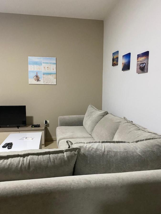 סרנדה Jasmine Apartments מראה חיצוני תמונה