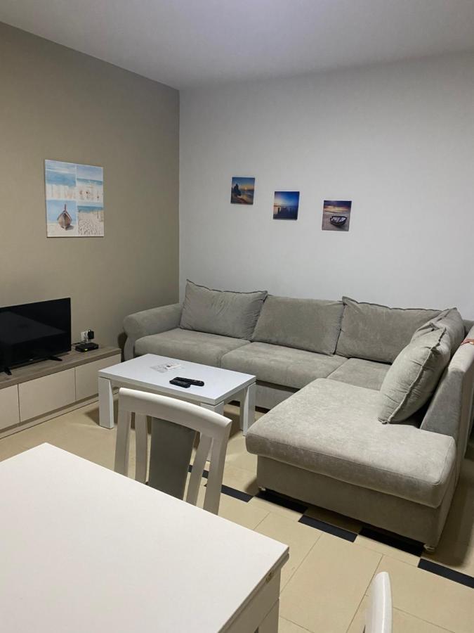 סרנדה Jasmine Apartments מראה חיצוני תמונה
