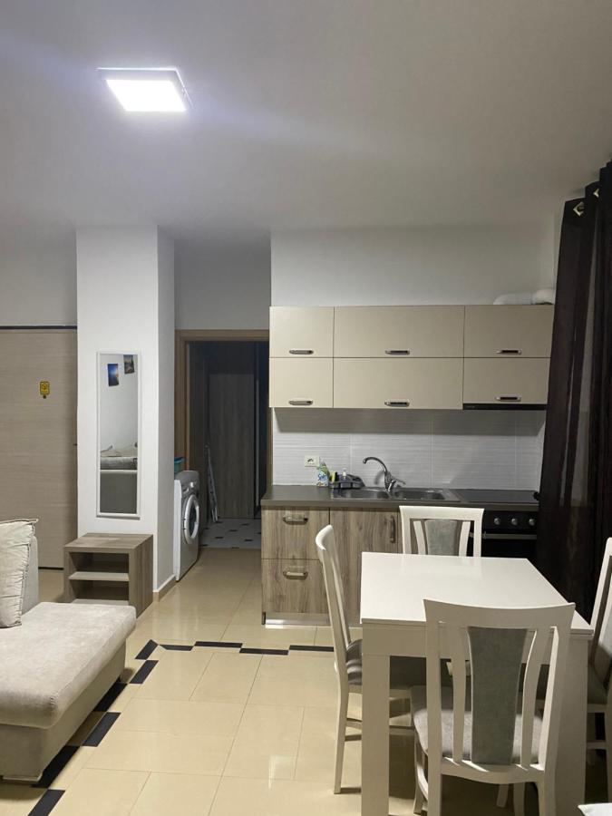 סרנדה Jasmine Apartments מראה חיצוני תמונה
