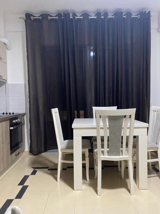 סרנדה Jasmine Apartments מראה חיצוני תמונה