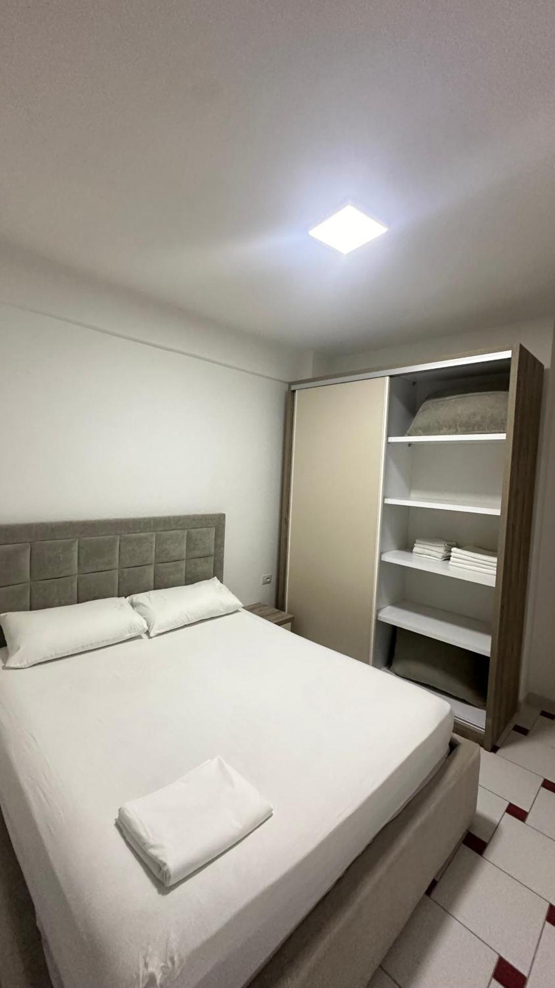 סרנדה Jasmine Apartments מראה חיצוני תמונה