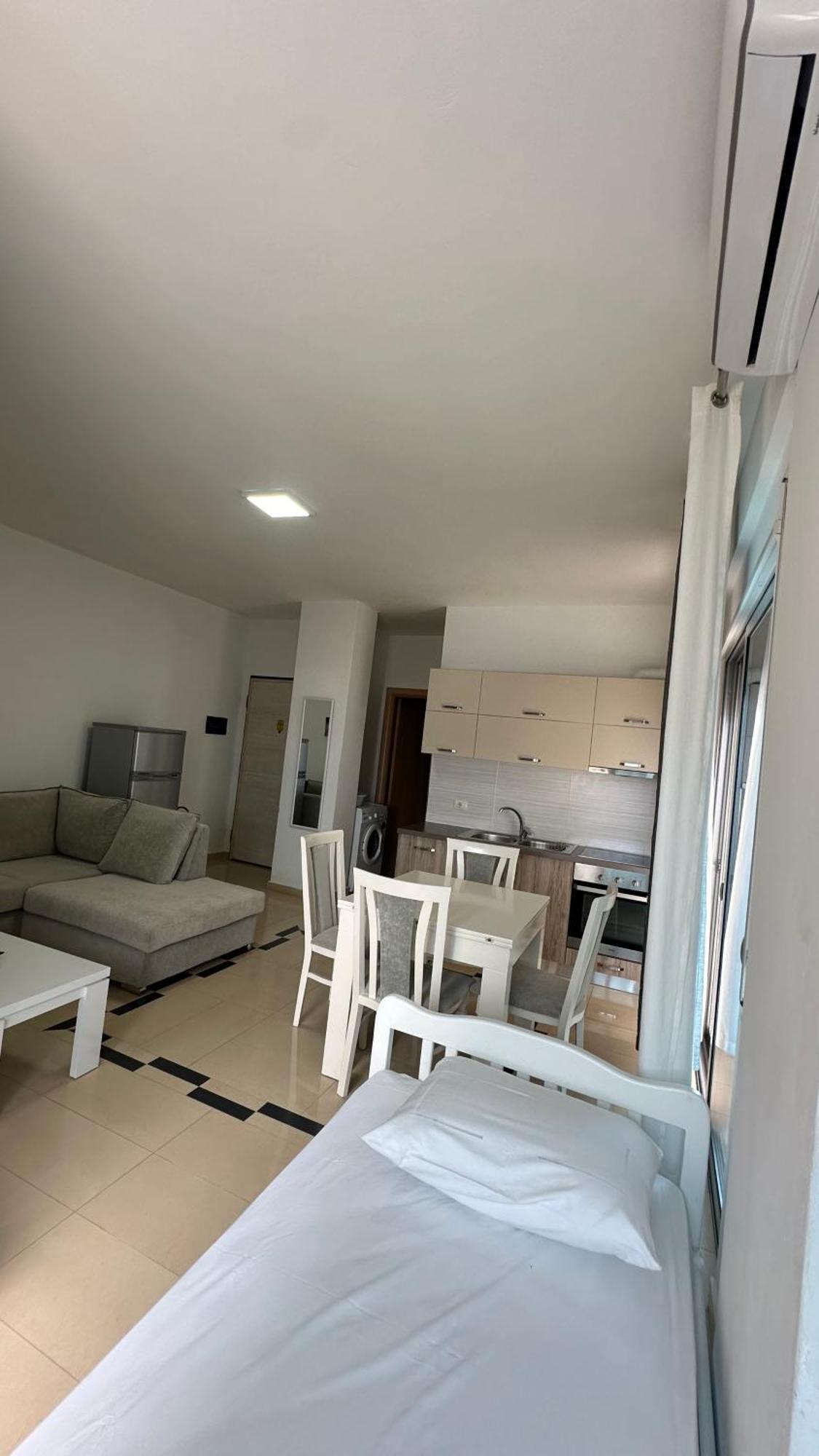 סרנדה Jasmine Apartments מראה חיצוני תמונה