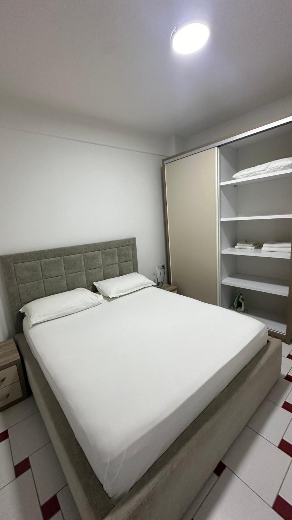 סרנדה Jasmine Apartments מראה חיצוני תמונה